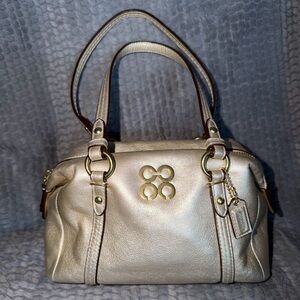 🎁COACH LEATHER MINI JULIETTE 🌴🥀HANDBAG 🥀SOFT GOLD🥀